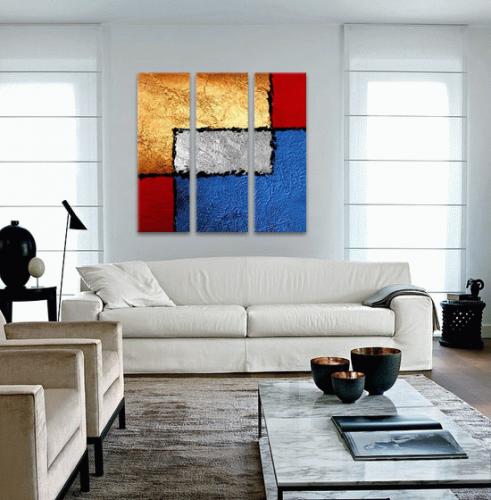 Modern, absztrakt festmények a lakásban
